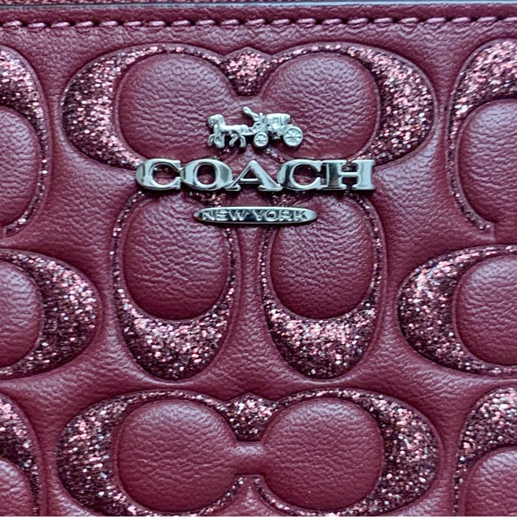 Coach Corner Zip Wristlet Wine Glitter Signature Leather - Picture 7 of 12